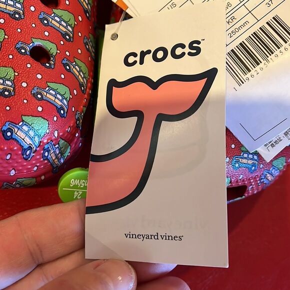 NWT Crocs/Vineyard Vines clogs - Picture 4 of 4